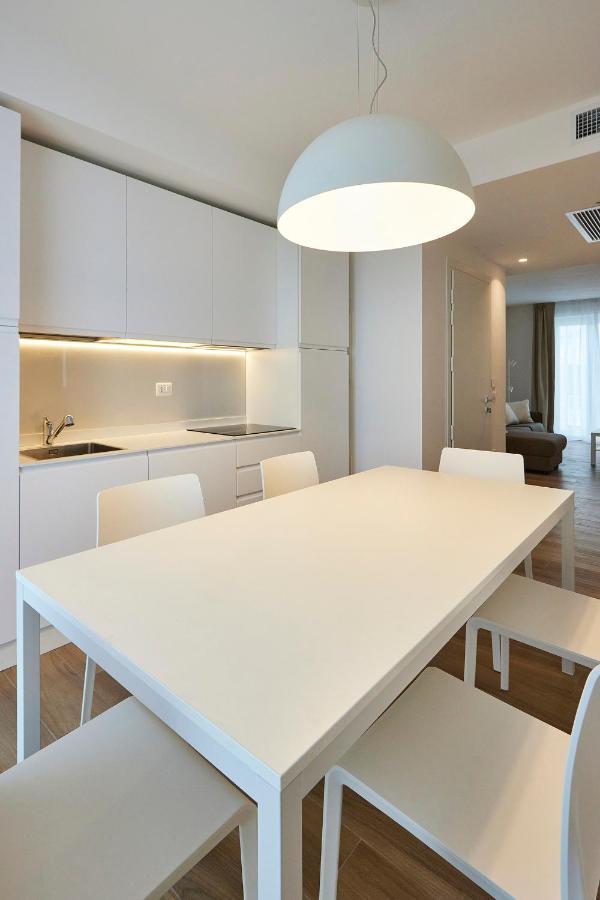 The Palm Riccione Aparthotel Kültér fotó
